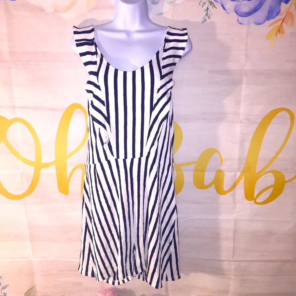 🌻 💘 Love Tree Striped cross back Romper G25013